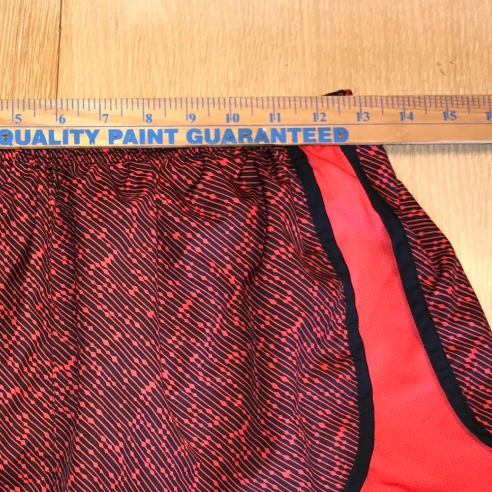 Nike Dri-FIT Running Shorts‎ Womens Medium Red Pattern Athletic Gym Walking - Picture 5 of 8